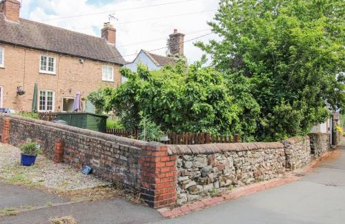 Ironbridge House | Medlar Cottage