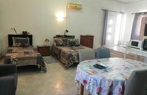 Colmeal House | Medronhal Faro EM 520 - 2- casas de férias medronhal