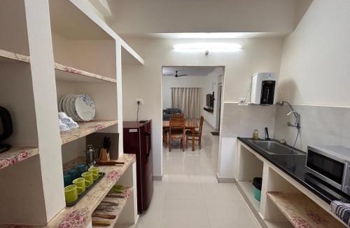 Madhapur Apartment | Mee Homes Family Fully Furnished 2BHK in Madhapur