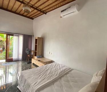 Medewi House | Meera house and stay