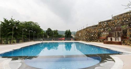 Udaipur Resort | Meera Valley Resort By Nexottel