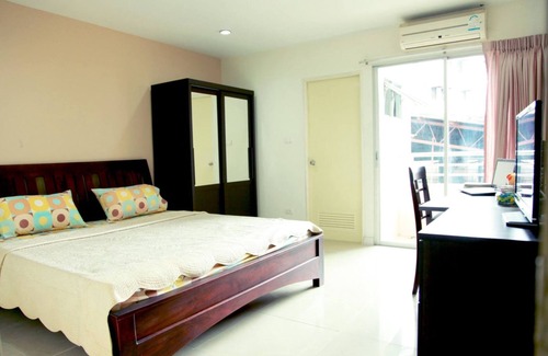 Nonthaburi Hotel | Meesook Residence