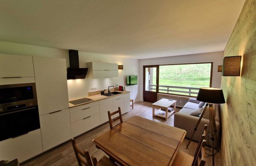 Megeve Apartment | Megève- 50m2 Rochebrune 2 CH (renovated May 2024) balcony