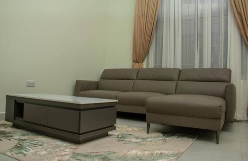 Dar es Salaam Bed & Breakfast | Mega Lodge