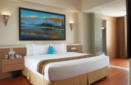 Laweyan Hotel | Megaland Hotel