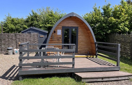 Brightlingsea House | MegaPod 1 at Lee Wick Farm Cottages & Glamping