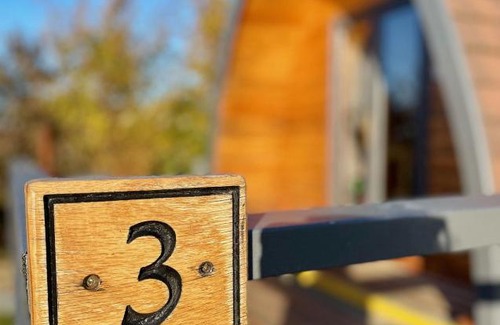 Brightlingsea House | MegaPod 3 at Lee Wick Farm Cottages & Glamping