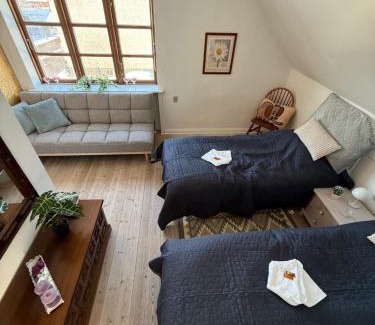 Herning Apartment | Meget central, fri parkering, 4-7 personers overnatningssted