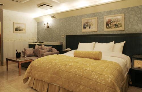 Shimomeguro Hotel | Meguro Emperor (Adult Only)