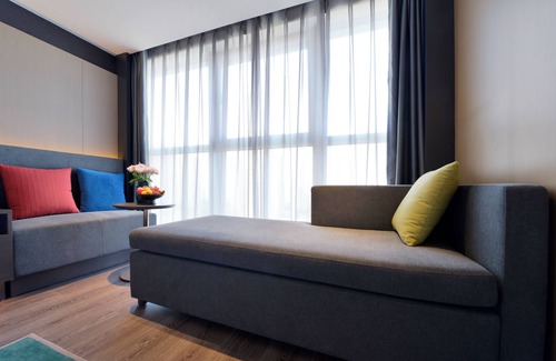 Yanta Qu Hotel | Mei Hao Li Jinhui Square sto
