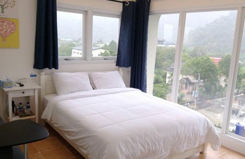 Dongshan Bed & Breakfast | Meihua Lake Corner B&B