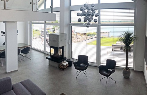 Lobnitz House | "MEIN BEACHHOUSE" - our own private beach, lake view, sauna!