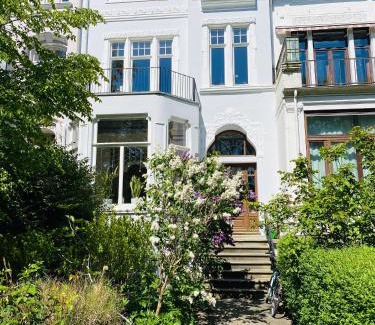 Oestliche Vorstadt Apartment | MEL&BENS Weserstadion Jugendstil-Design