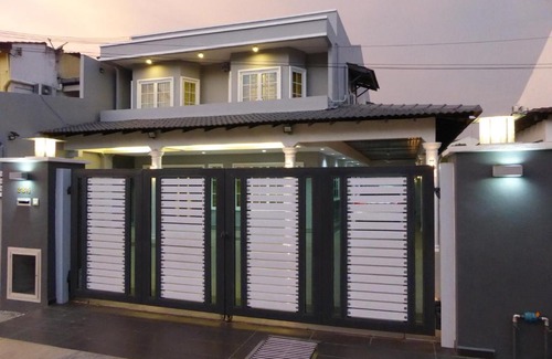 Bukit Baru House | Melaka Homestay Cozy Semi-D