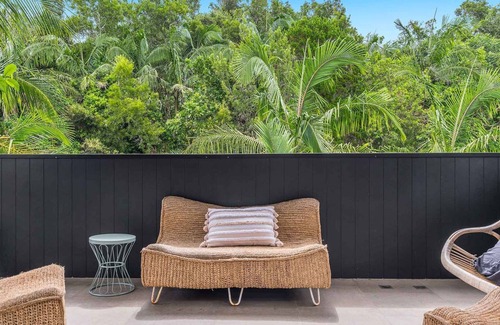 Suffolk Park House | Melaleuca - luxury 4BR retreat with pool