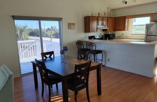 Melbourne Beach House | Melbourne Beach Townhouse on oceanfront 1.2 acre property