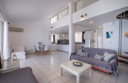 Kiveri Apartment | Meli Apartments & Villas