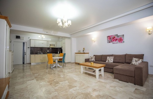 Constanta Apartment | Melia 5 elegant seaside apartment in enchanting Constanța