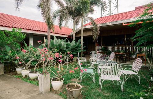 San Pedro Bed & Breakfast | Melvo's Garden R1