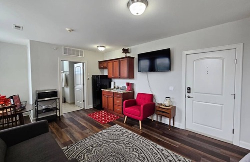 Champaign Apartment | Memorable Stay at The Inman - 216