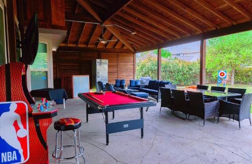 Lockhill Estates House | Memorable Vacations 5 stars- 5 min from airport