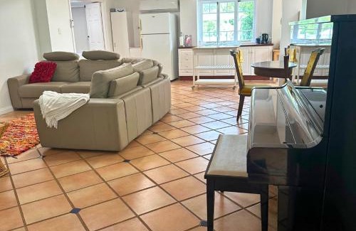 North Tamborine Cabin | Memory Lane Accommodation