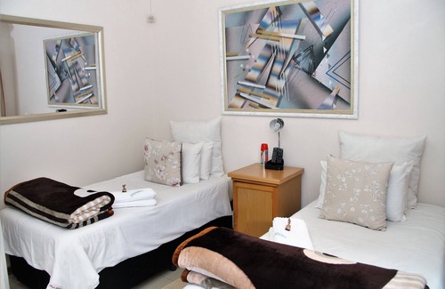 Ladysmith House | Memra Guest House