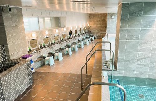 Meguro Hotel | Men Only Capsule Room & Sauna, Bathhouse, gim 男性専用サウナ&カプセル Minami Gakugeidai