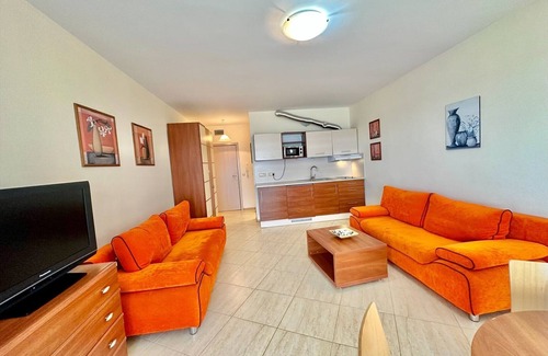 Aheloy Apartment | MENADA *Aheloy Palace * Family studio with sea and pool view