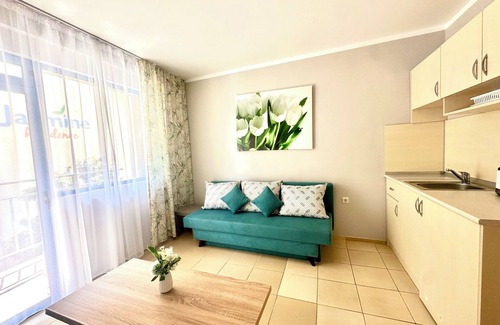 Sunny Beach Apartment | MENADA * Jasmiene * Cozy studio