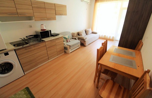 Tankovo Hotel | Menada Sunny Day 6 Apartments