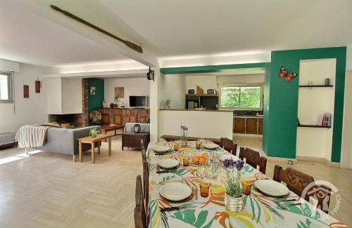 Tonquedec House | Menez bras