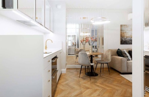 Mirow Apartment | Mennica Residence | Sapphire Apartment | Balcony