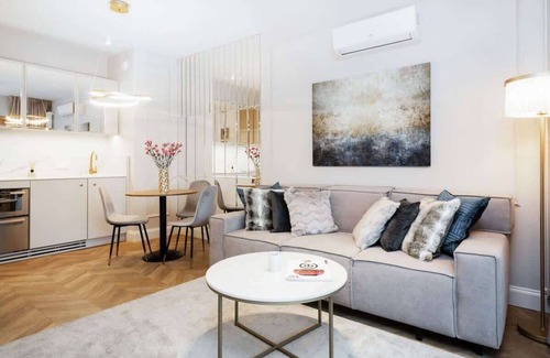 Mirow Apartment | Mennica Residence | Sapphire Apartment | Balcony