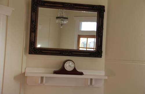 West Wyalong Bed & Breakfast | Mentor Chambers Apartment Bed & Breakfast