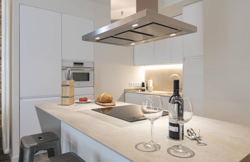 Old Town Apartment | Mercaders 3-1-2 - Holiday Apartment Rental in Girona | Bravissimo