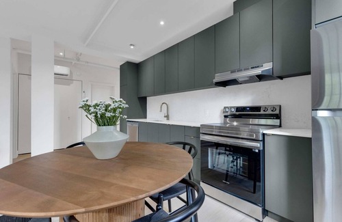 Cite Multimedia Apartment | Mercer-1 Bedroom Corner unit-Free parking