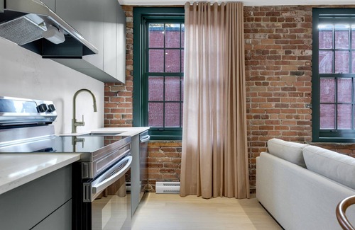 Cite Multimedia Apartment | Mercer-1 Bedroom+Sofa Bed-Free parking