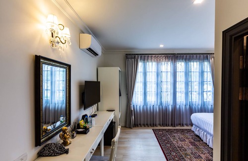 Chang Phueak Hotel | Merchant Villa