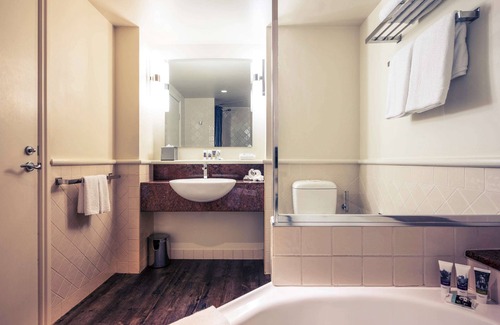 Carrara Hotel | Mercure Gold Coast Resort