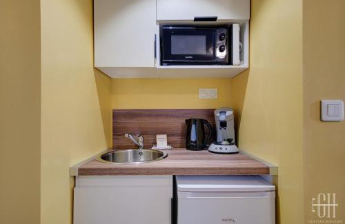 Saint-Pierre-des-Corps Apartment | Mercure - Proche A10 -2 V -Parking- Rez-de-chaussée