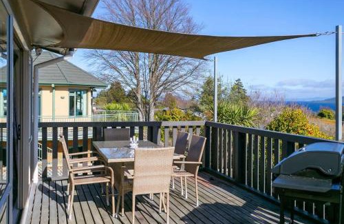 Waipahihi House | Mercy of Lake Taupo