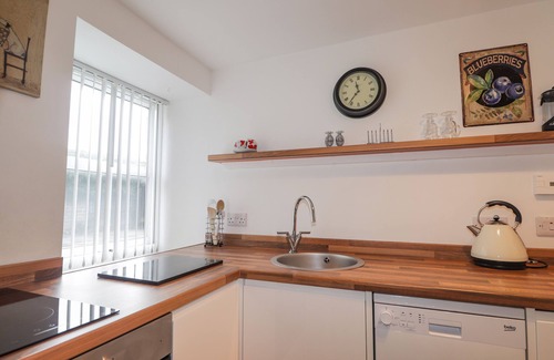 Banff Cottage | MEREDITH COTTAGE, pet friendly, country holiday cottage in Banff