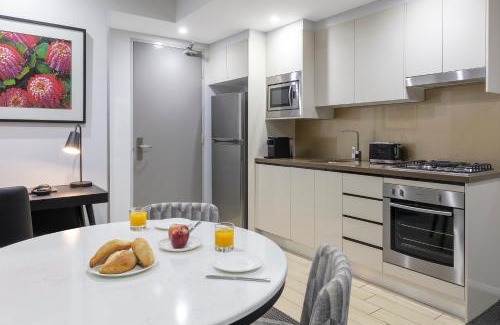 Macquarie Park Hotel | Meriton Suites North Ryde
