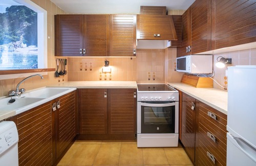 L'Escala Apartment | Meritxell: Front line apartment with marina view