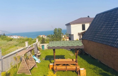 Sinop House | MERKEZDE DOGAYLA İÇ İÇE DENİZE 100 METRE MESAFEDE BUNGALOV.