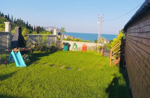Sinop House | MERKEZDE DOGAYLA İÇ İÇE DENİZE 100 METRE MESAFEDE BUNGALOV.