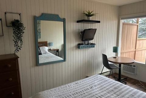 Prince Edward Hotel | Merland Park Minnow Motel