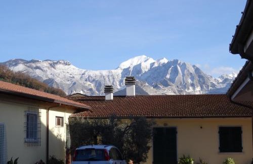 Carrara Bed & Breakfast | Merlo d'Oro