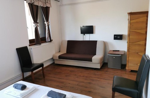 Szendrolad Hotel | Merlot Borhotel és Látványpince